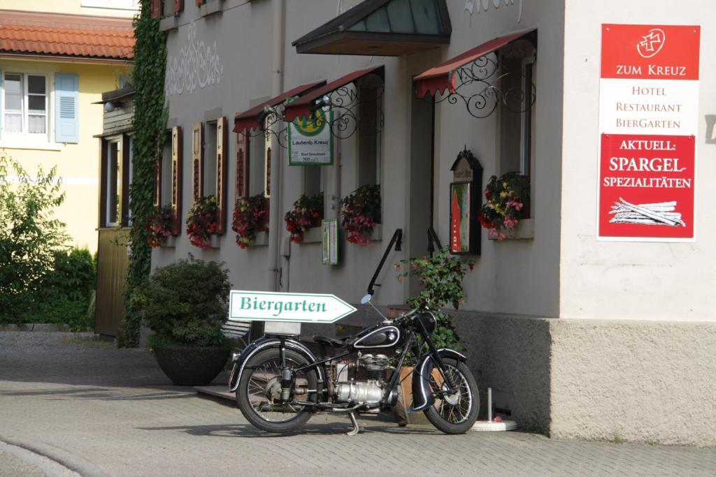 Gasthof Und Pension Zum Kreuz Lautenbach Eksteriør bilde